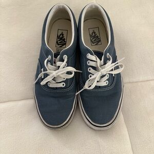 Van’s women’s size 9 men’s 7.5 blue
